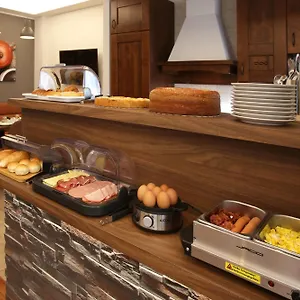 J24 Alojamento de Acomodação e Pequeno-almoço