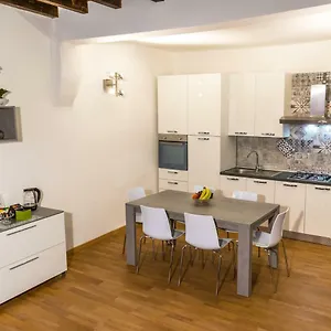 Apartment La Campanella